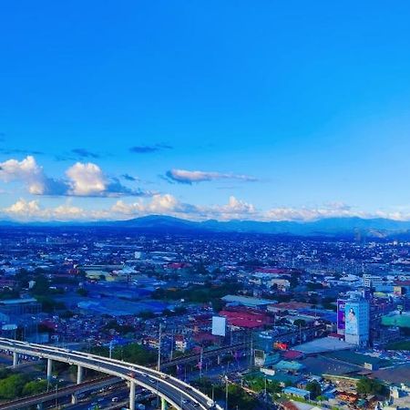 Serendipity Place @Celandine Caloocan Экстерьер фото